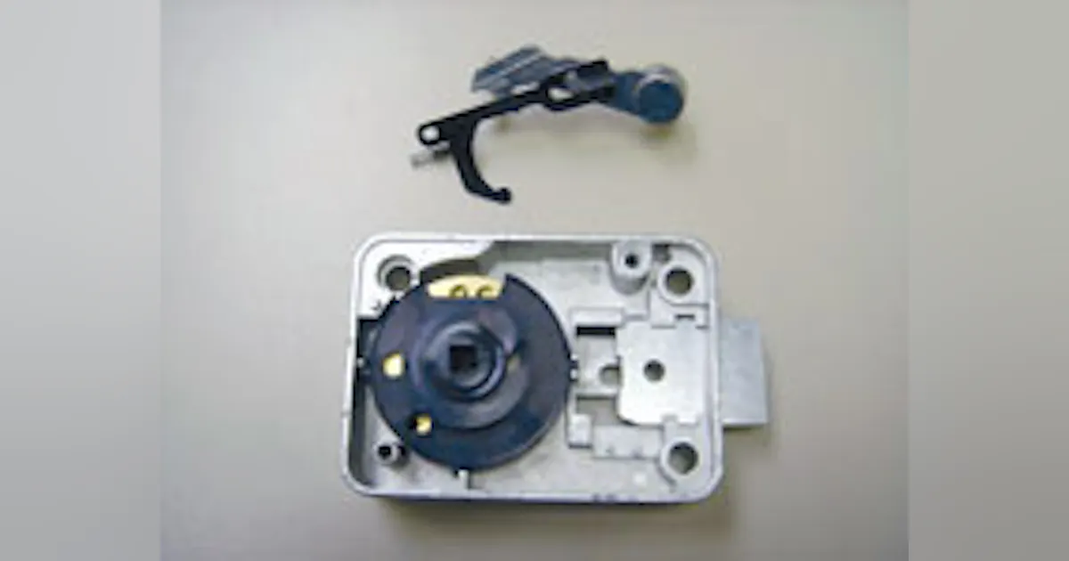 A New Mechanical Combination Lock Eliminates an Old Problem | Locksmith ...