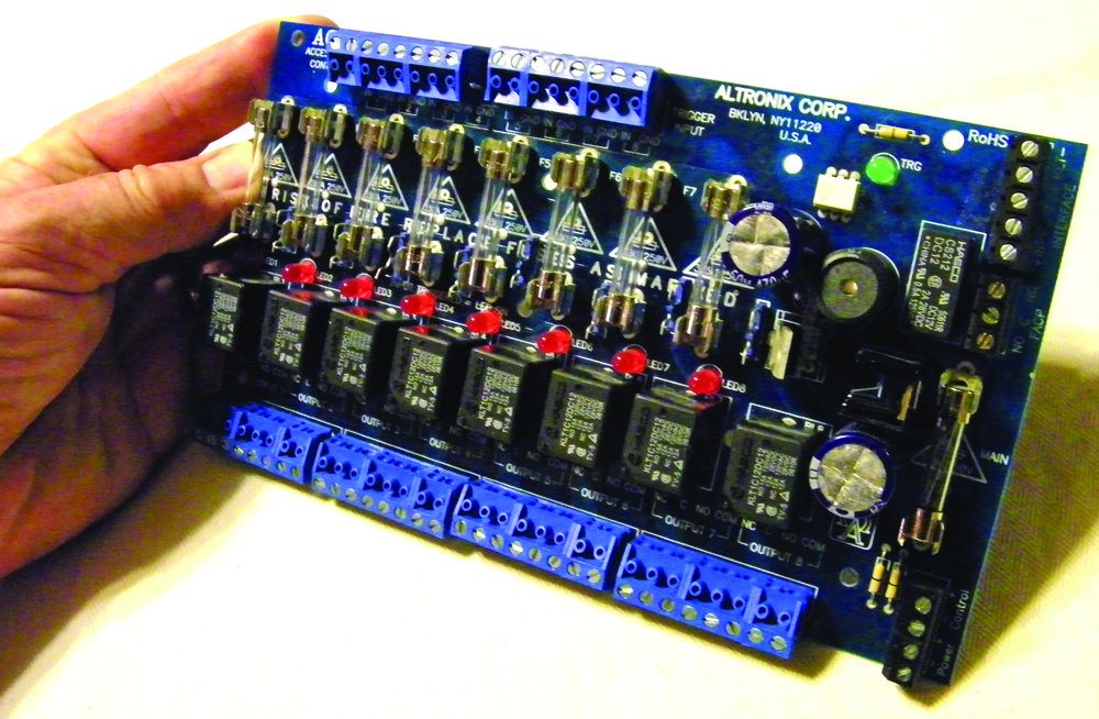 Altronix ACM8 power supply
