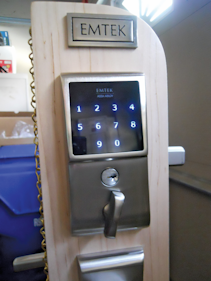 Emtek Emtouch Electronic Touchscreen Deadbolt Comes Home Locksmith Ledger