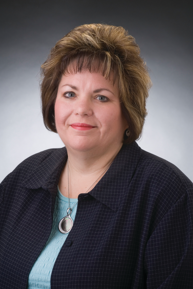 Cindy English Mitchell 10889610