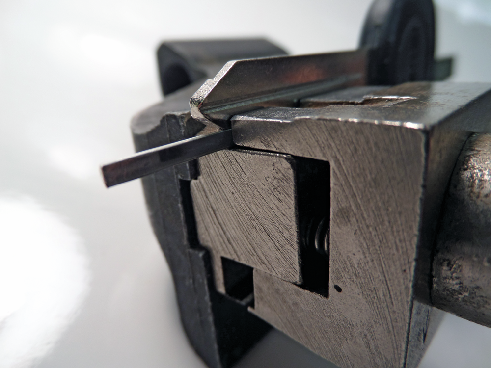 Cotter pin shim in action