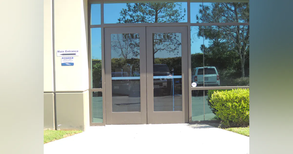 Access Entry Using Rod Installing the Command Access Technologies PD25 Concealed Vertical Rod ...