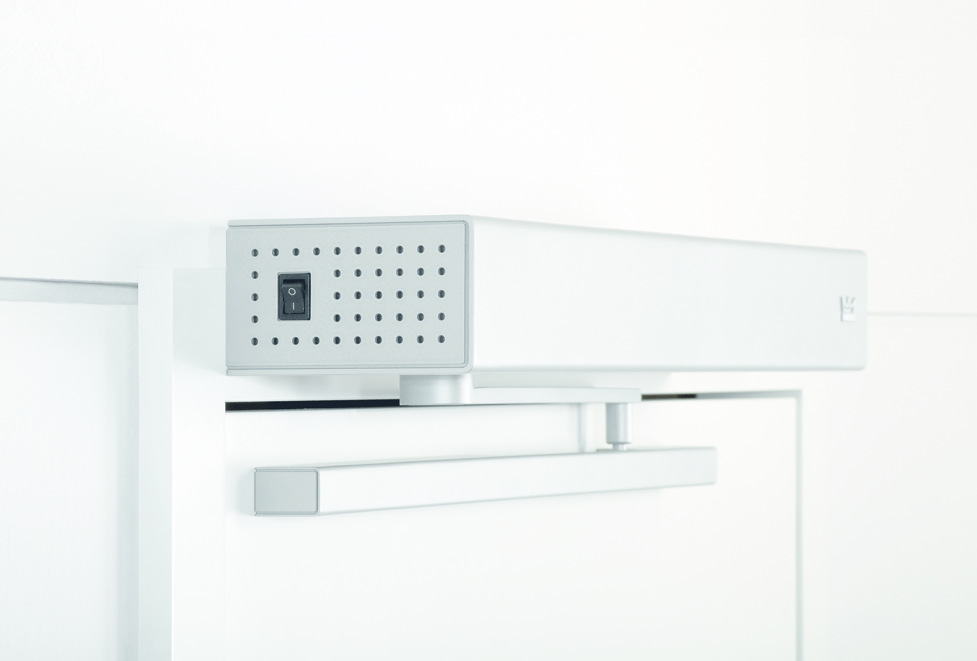 ED900 Low Energy Operator