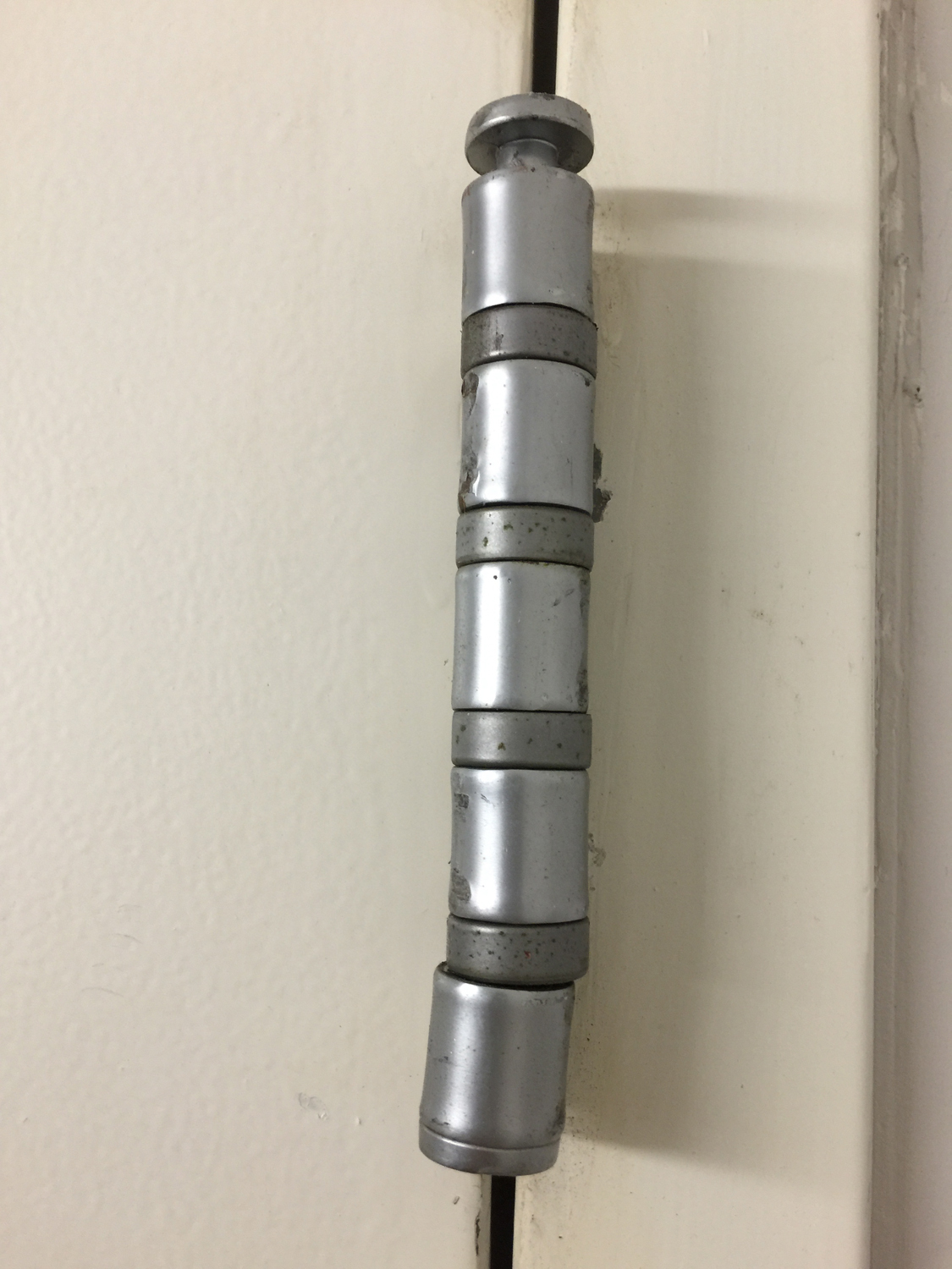 Mangled Butt Hinge 553a8ac81e284