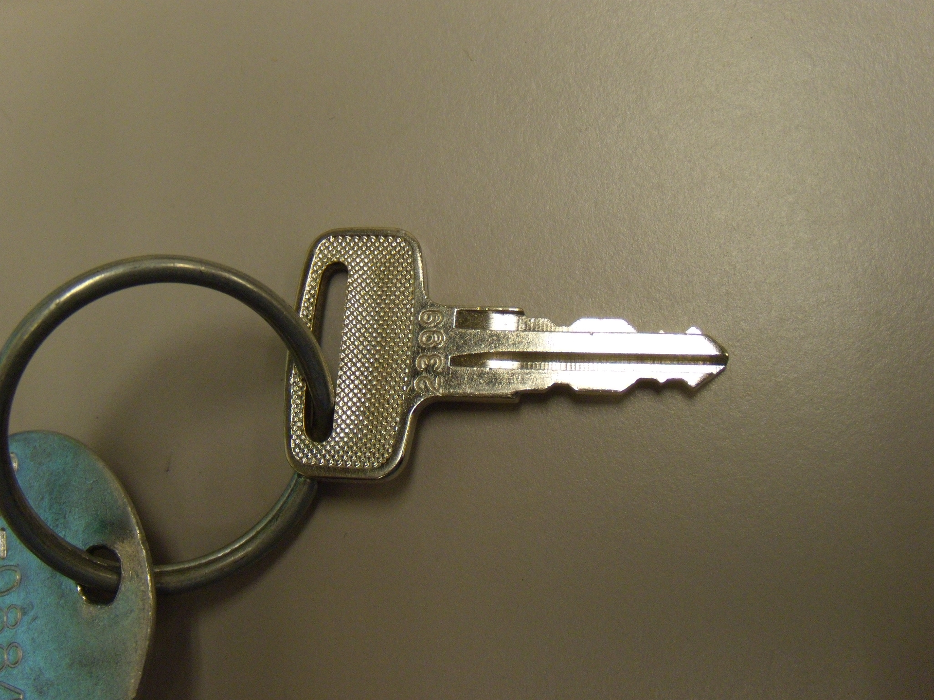 4-wheel vehicle substitute key blank is an Ilco X75 / YH33