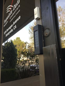 Farpointe Mullion Keypad Reader on door Farpointe Mullion Keypad Reader on door