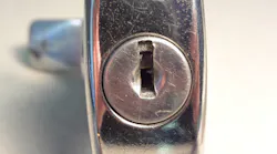 Lock plug