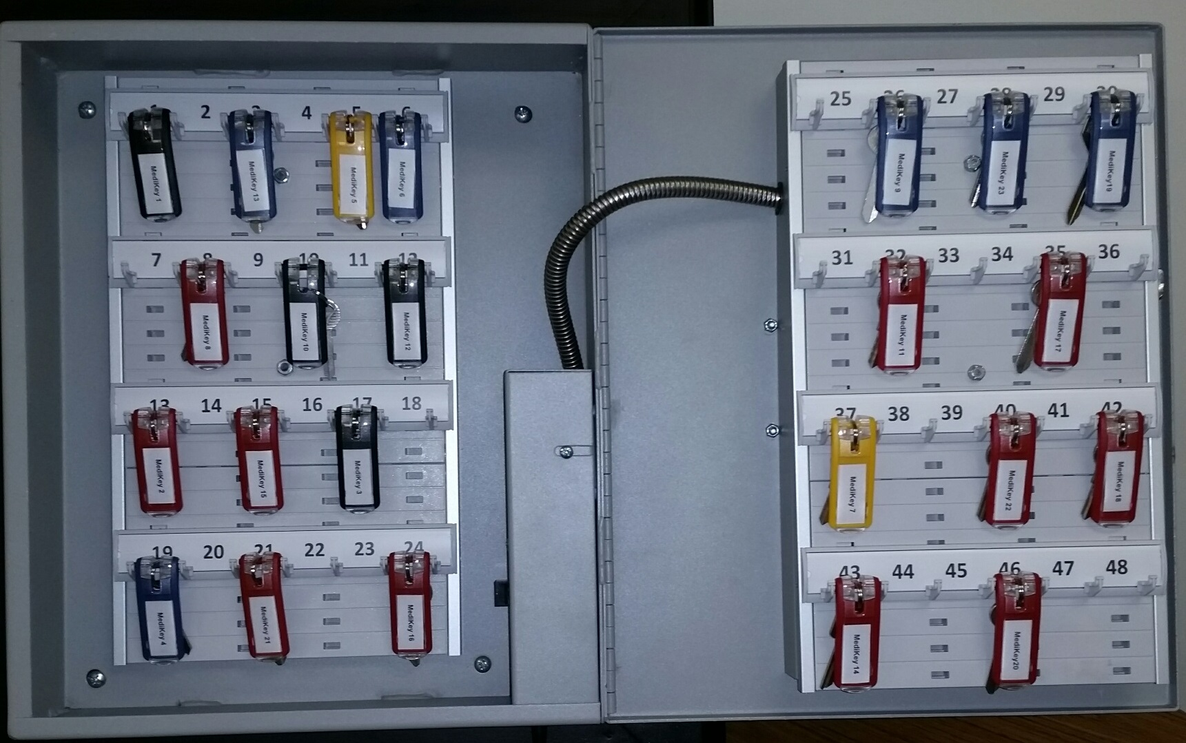 MedixSafe Key Care Cabinet Interior 586fbfd2cebac