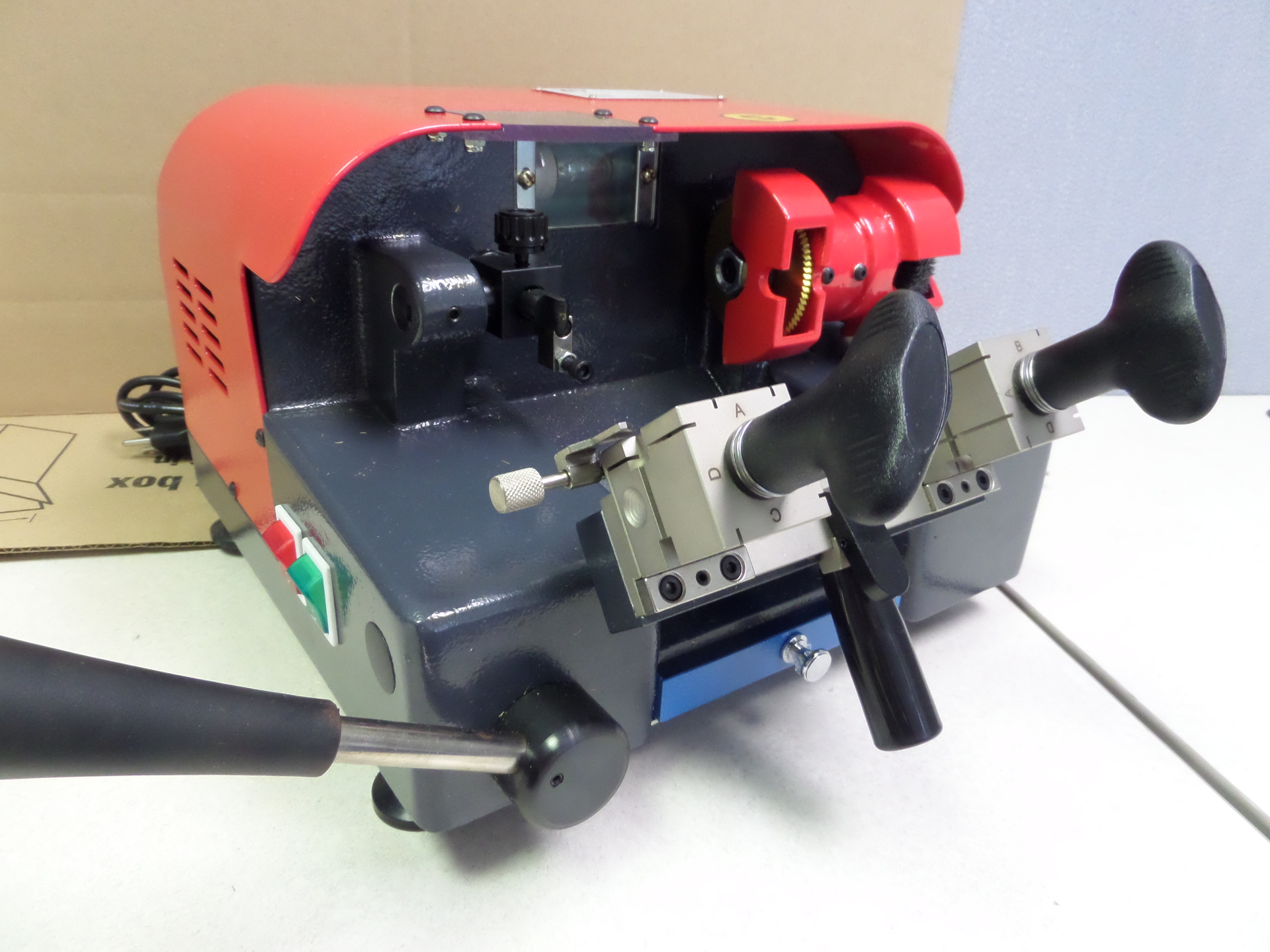 Jet 7000 key machine