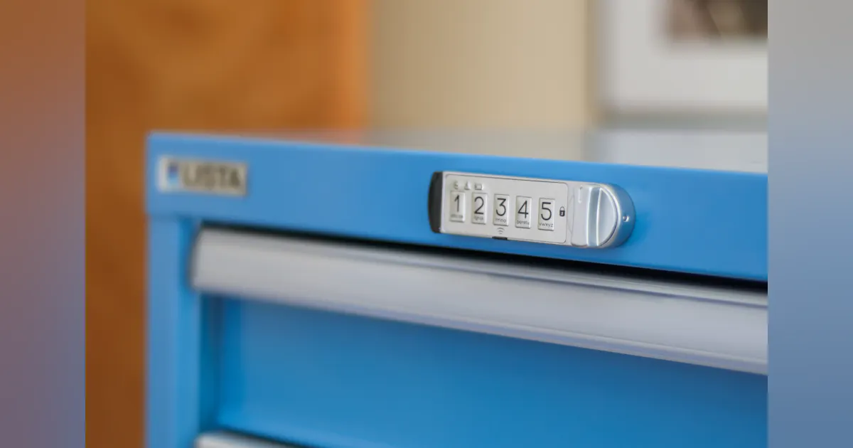 Locksmith Desk Desk Locks | Locksmith Ledger