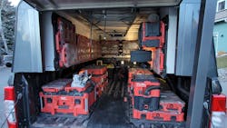 Image 13: Et voila! Note the ladder along the roof. Image 13: Et voila! Note the ladder along the roof.