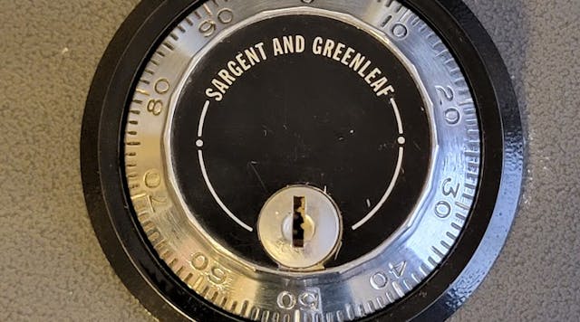 Image 1: The Sargent & Greenleaf three-wheel safe lock to be removed Image 1: The Sargent & Greenleaf three-wheel safe lock to be removed