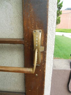 Early Yale crossbar exit device Early Yale crossbar exit device