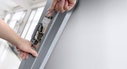 Two independent cams are behind the CX-EPD1289L's capability to mitigate preload pressure. Two independent cams are behind the CX-EPD1289L's capability to mitigate preload pressure.