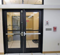 A top-rod vertical-rod exit device A top-rod vertical-rod exit device