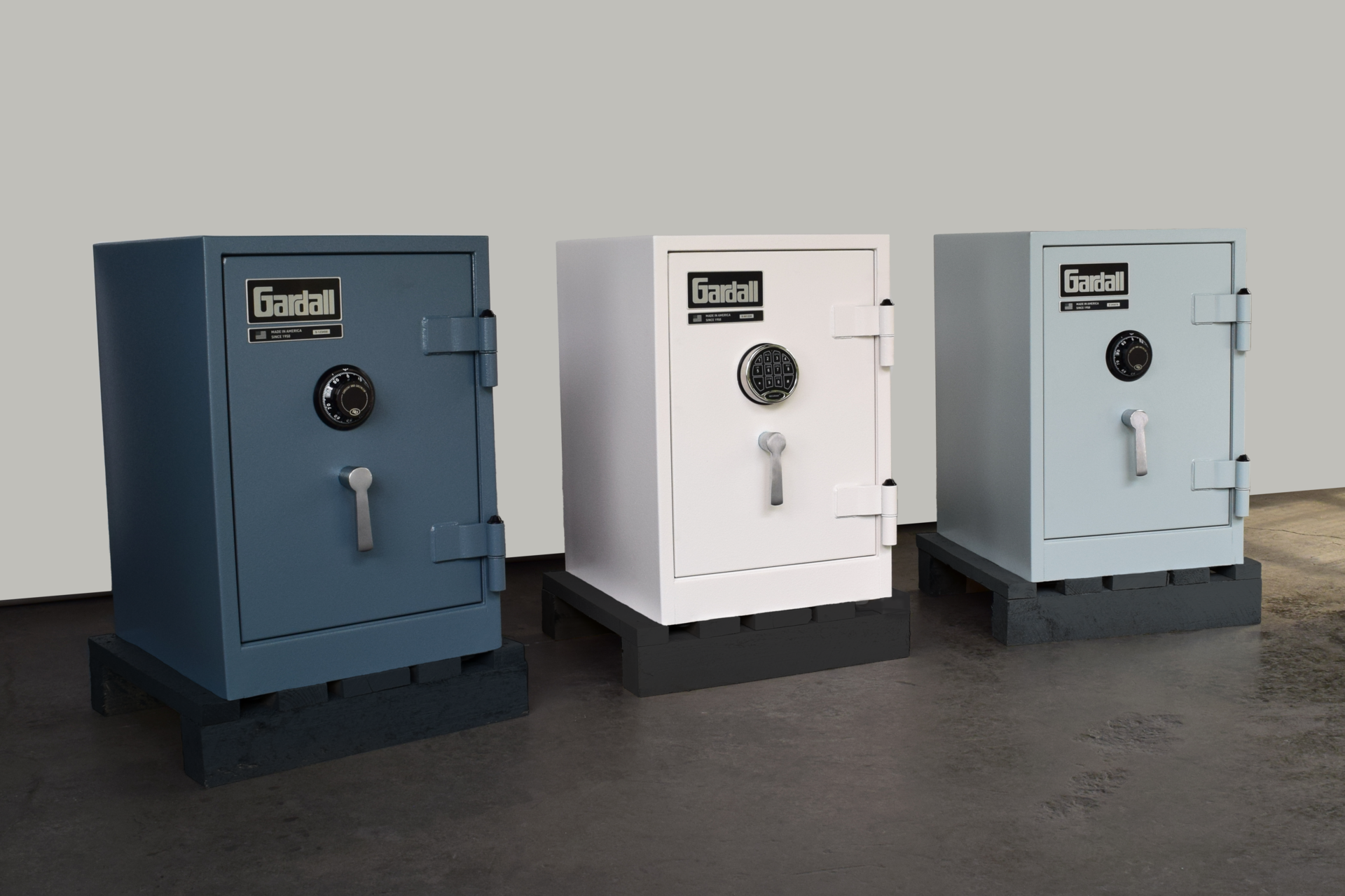 Home Series 1818 Dsc 0243 14jun23 Blk Base Lg