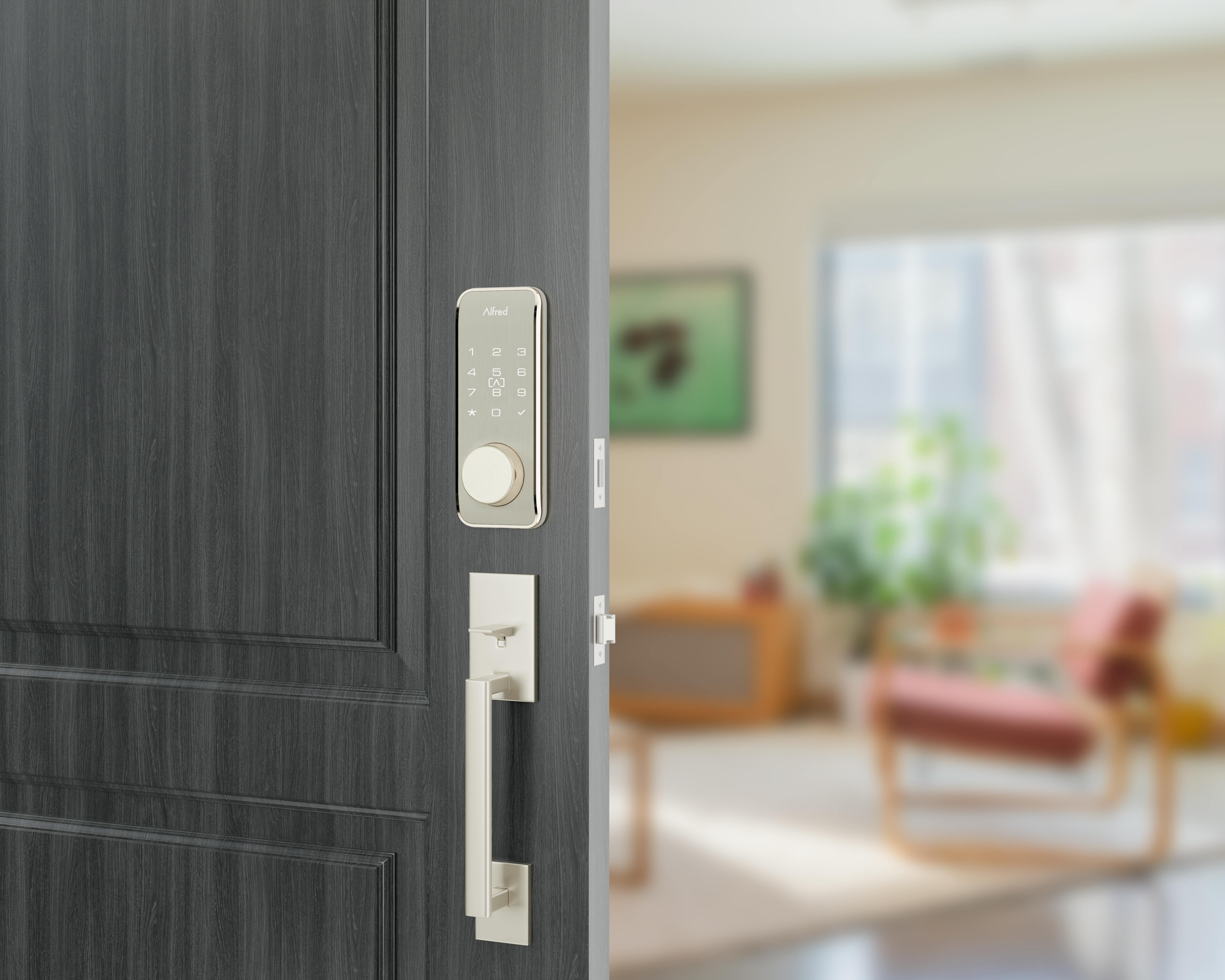 66d9b5828c3af333e8739951 Alfred Db2skeysn Lifestyle Outside View