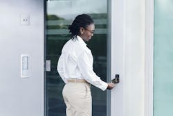 Card as credential with SMARTair reader Card as credential with SMARTair reader