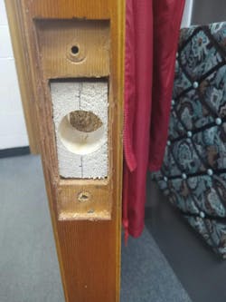 Photo 5 Latch holder on door Photo 5 Latch holder on door