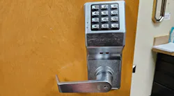 Installing and Rehanding the Alarm Lock DL3200 IC Lock | Field Handling Without Release Hole
