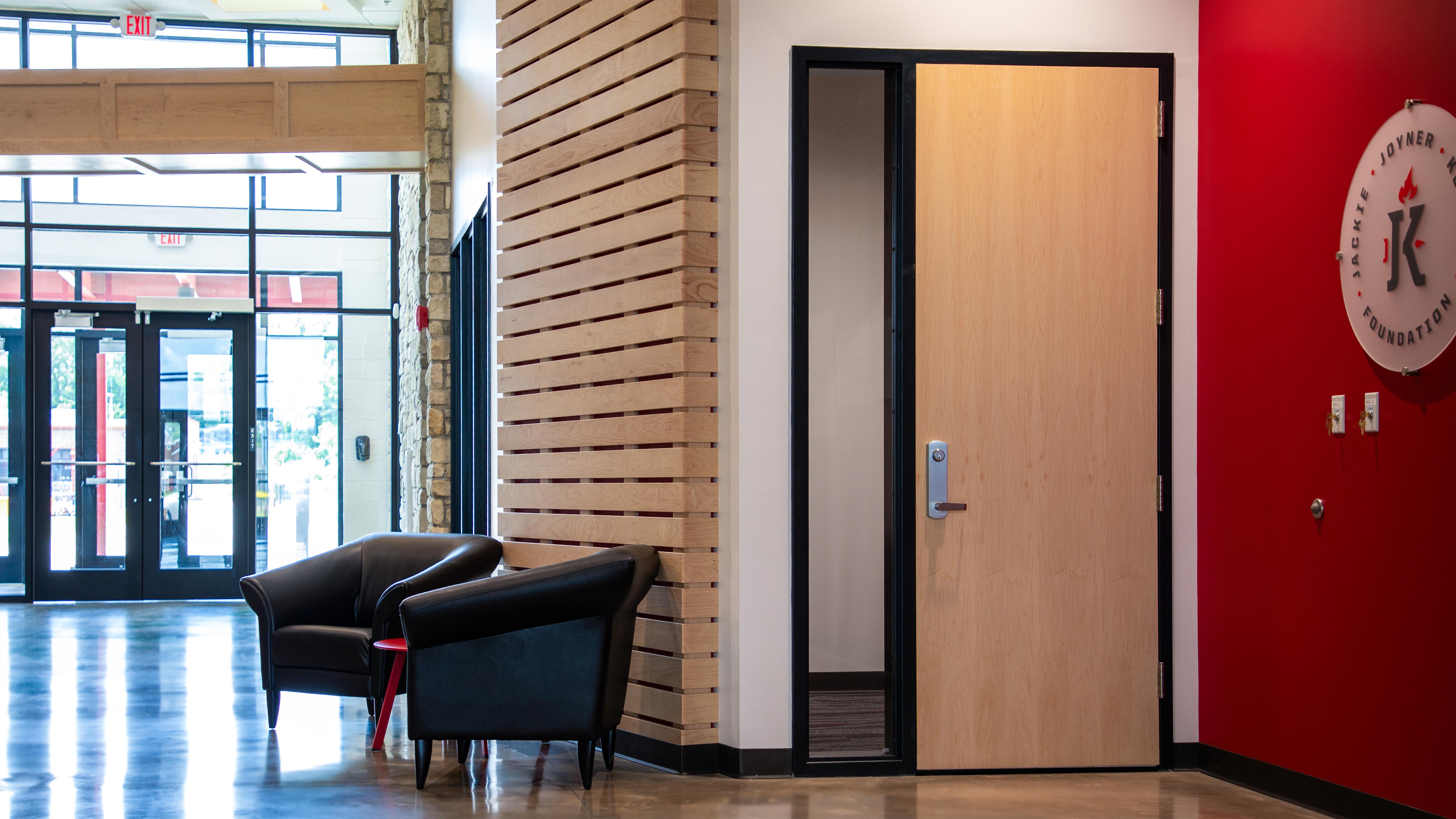 2806053171690338___jjk_lobby_doors_1280x720