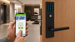 Entry with Inox Smart lock