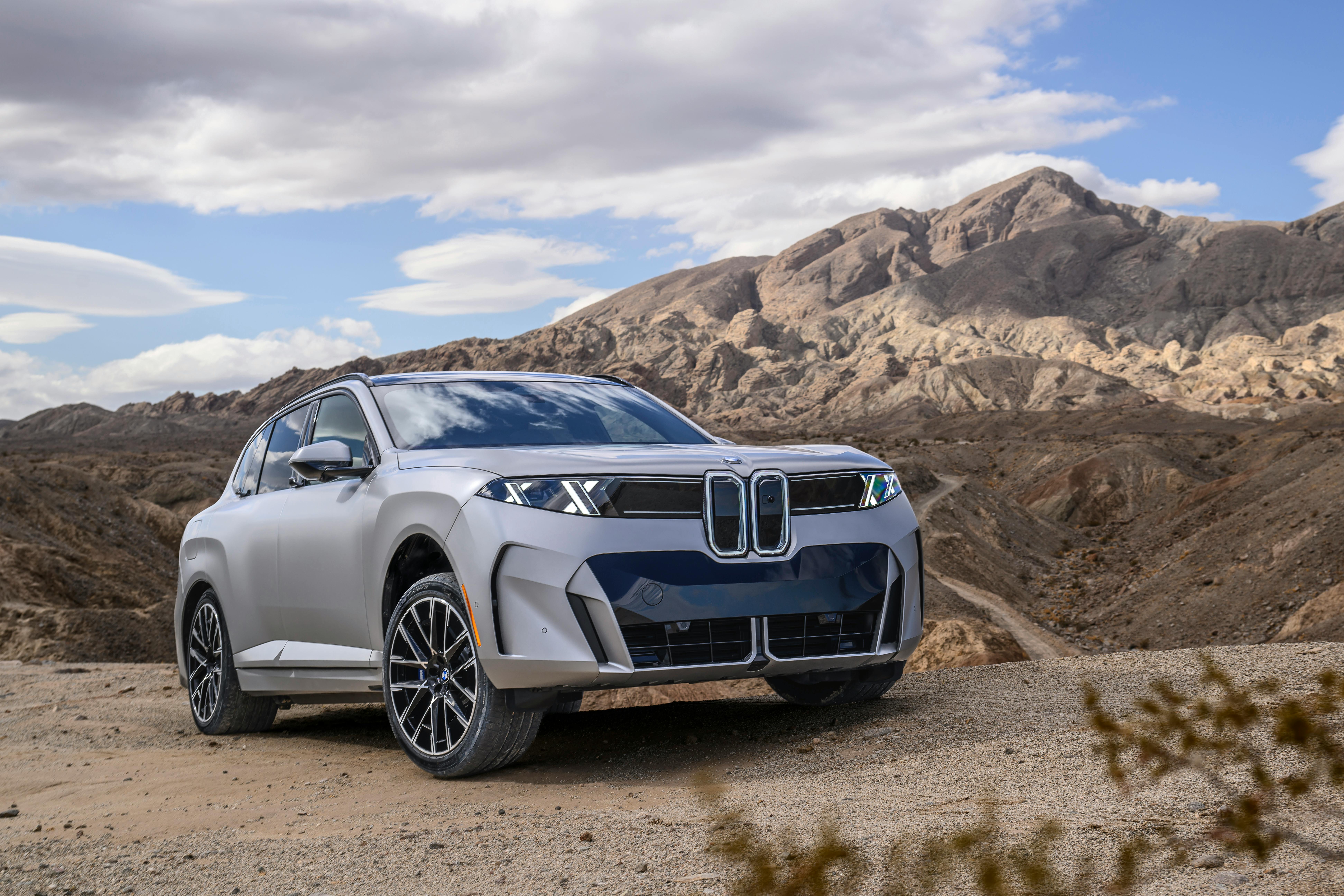 BMW's new iX5 60